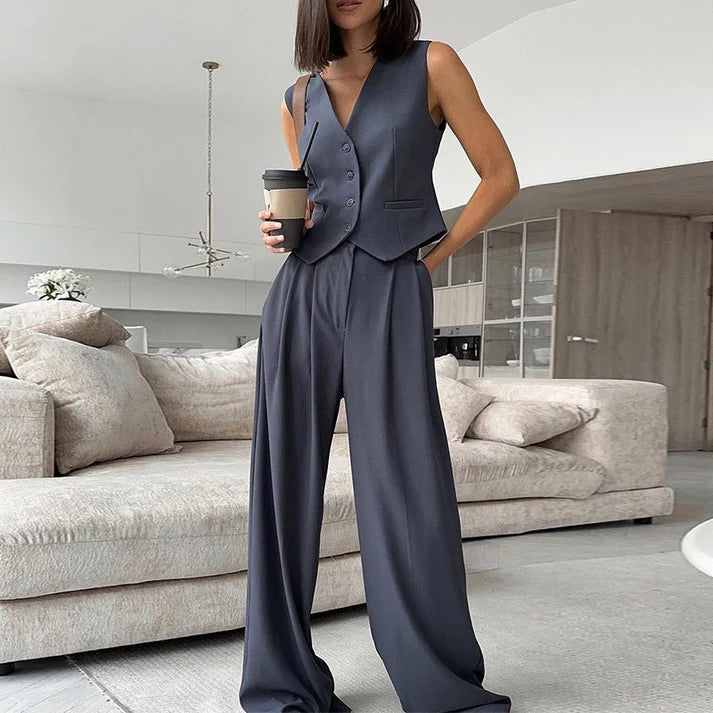 Elegant Sleeveless Blazer Two-Piece Set