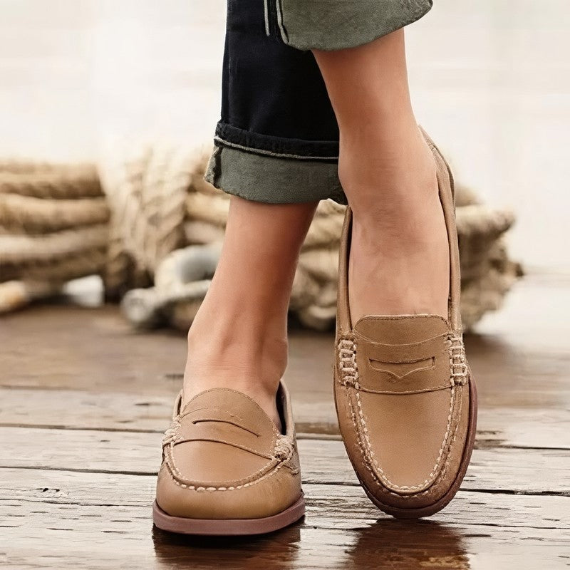 Moc Toe Penny Loafers in Classic Leather Look